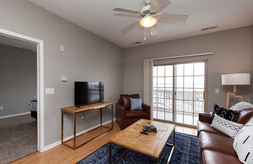 Ames Apartment | 93 m² Apartment ∙ 2 guests