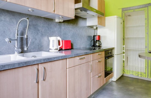 Quartier Grieu-Vallon Suisse-Saint-Hilaire Apartment | 93 m² Apartment ∙ 3 bedrooms ∙ 6 guests