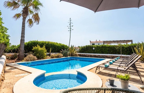 Cales Piques Villa | 93 m² Villa ∙ 3 bedrooms ∙ 5 guests