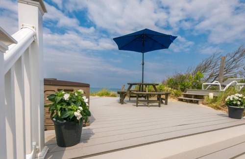 East Sandwich House | 93 Salt Marsh Road East Sandwich - Cape Cod