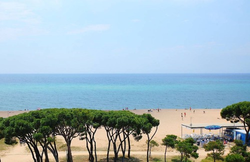 Malgrat de Mar Apartment | 95 m² Apartment ∙ 3 bedrooms ∙ 5 guests