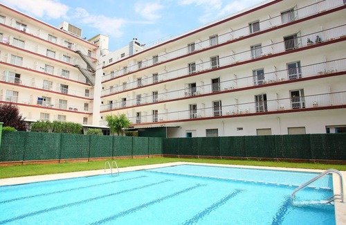 Malgrat de Mar Apartment | 95 m² Apartment ∙ 3 bedrooms ∙ 5 guests