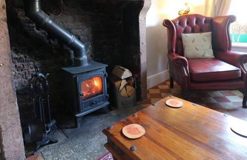 Cromford Cottage | 95 THE HILL, family friendly, with open fire in Cromford