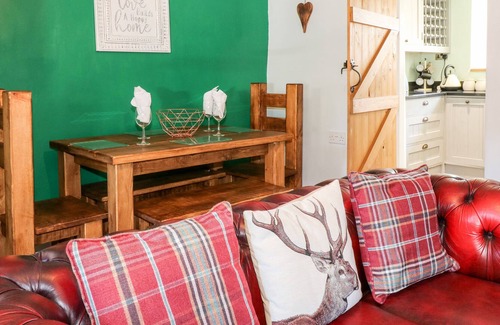 Cromford Cottage | 95 THE HILL, family friendly, with open fire in Cromford
