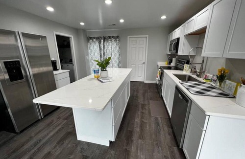 Mason House | 956 Olympia Drive Brand New Mason Home with Luxurious Finishes