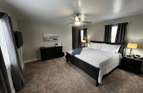 Mason House | 956 Olympia Drive Brand New Mason Home with Luxurious Finishes