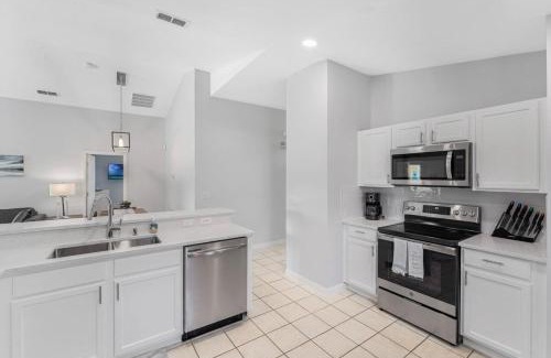 Sandy Ridge Villa | 958 Sandy Ridge Drive Davenport 4 Beds