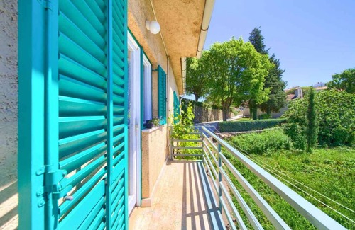 Vrbnik Apartment | 96 m² Apartment ∙ 2 bedrooms ∙ 4 guests