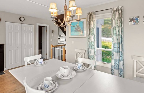 Warren Condo | 96 m² Condo ∙ 4 bedrooms ∙ 8 guests