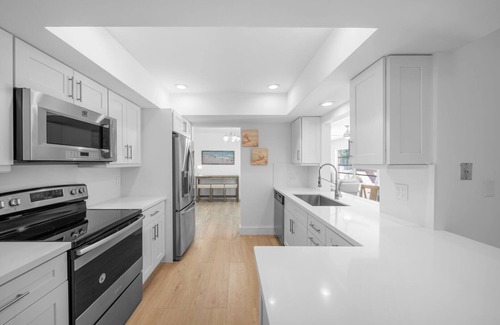 Garden Isles House | 971 Managed By Brampton Park