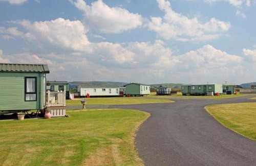 Borth Resort | 98Lemmington by the beach Ynyslas, Borth