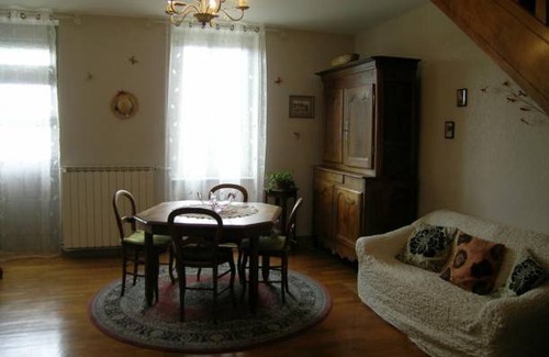 Verneix House | 99 m² House ∙ 3 bedrooms ∙ 6 guests