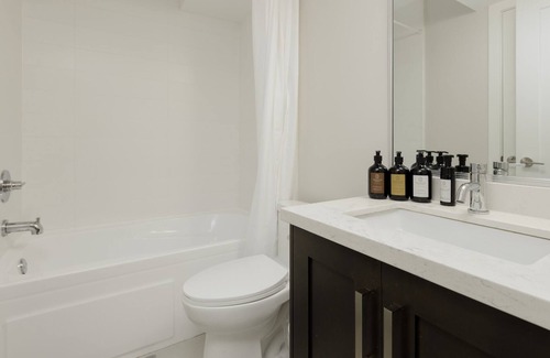 Lynn Valley Apartment | 995 Shakespeare