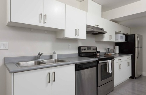 Lynn Valley Apartment | 995 Shakespeare