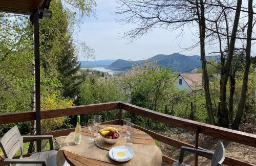 Nagymaros House | 99Heaven Vendégház/Panorámás faházikó Nagymaroson