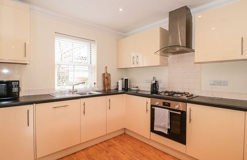 Christchurch Cottage | 9A Wick Lane