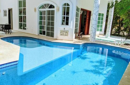 Playacar Fase I House | 9br 6ba Large groups! Best location in town Walk to beach, 5th ave Cozumel ferry, shopping, nightlife! Roof plunge pool! Castillo Playacar Fase 1 25max