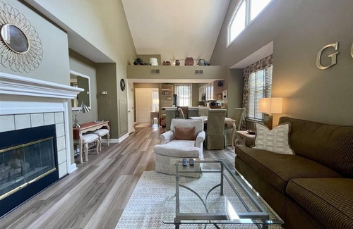 Southern Pines Condo | 9th Tee Condo Summary