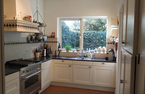 Vogelwijk House | A 13-minute walk from the beach, semi-detached cottage in a quiet neighborhood.