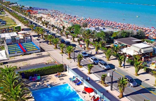 Villa Rosa Apartment | A 150 m dalla spiaggia e vicino al centro cittadino