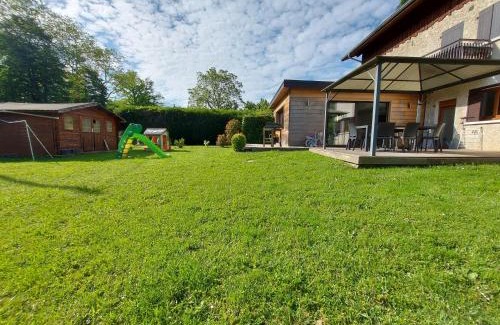 Sevrier Apartment | A 200 mètres du lac d'Annecy, spacieux appartement 3 chambres avec terrasse et jardin