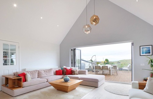 Gullane House | A 3-bedroom luxury holiday home with panoramic views of Gullane’s golf courses.