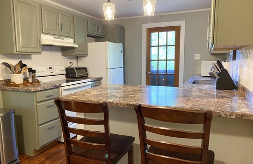 Greenfield Center House | A 3BR modern traditional getaway only 6 minutes to Downtown Saratoga