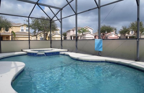 Sandy Ridge Villa | A 4 bedroom villa in Davenport with its own private pool