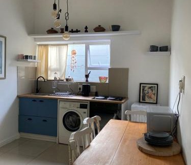 Muizenberg Apartment | A 5 min walk to the beach
