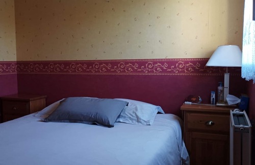 Trappes Apartment | A 5 Minutes à Pied de la Colline D'elancourt. Appartement Idéal JO Paris 2024