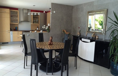 Pringy Villa | A 6 KM FROM THE LAKE ANNECY VILLA GARDEN LIGHT AND WITH TREES HEATED POOL