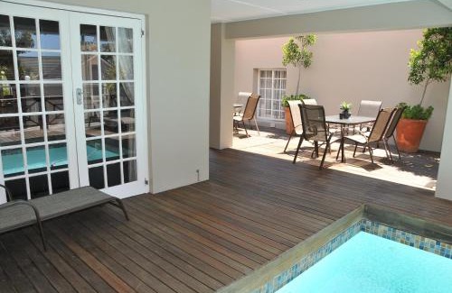 Port Elizabeth House | A&A Guesthouse