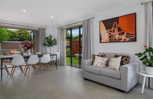 Papamoa Beach House | A Beach Hive at Papamoa Beach - 4 bedrooms