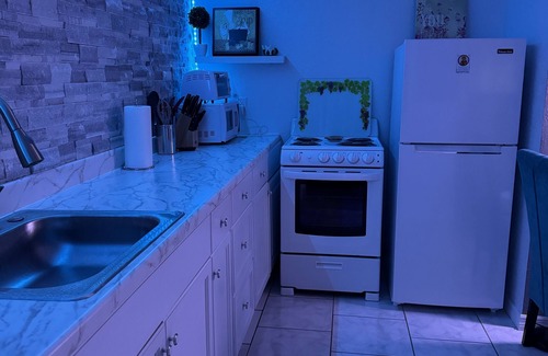 Warm Mineral Springs Apartment | A Beautiful - Cozy Studio by the Warm Mineral Springs Florida.