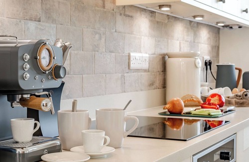 Banwell Cottage | A beautiful home from home in a wonderful location and with a hot tub.