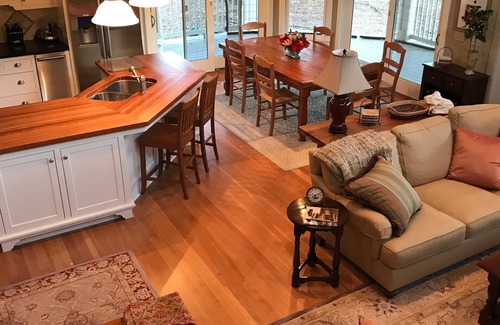Sonora House | A beautiful home on 4 acres - 8 minutes to New Melones Lake!
