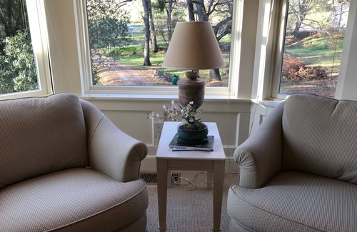 Sonora House | A beautiful home on 4 acres - 8 minutes to New Melones Lake!