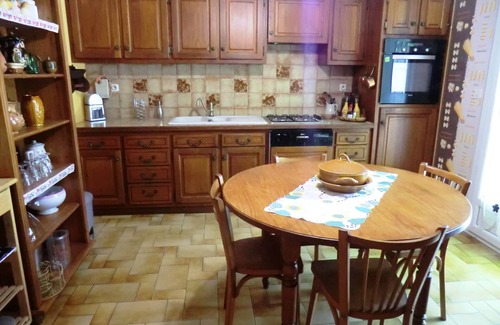 Vedene Villa | A beautiful, large bastide for your vacations: Lou Brès en Provence in Avignon.