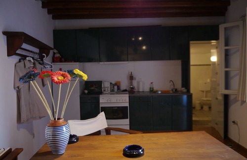 Apollonia Apartment | A Beautiful Little House