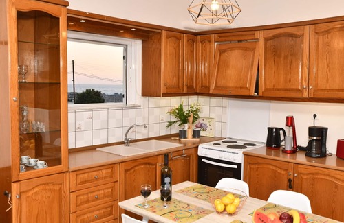 Kokinos Pirgos Apartment | A beautiful modern style apartment far away from mass tourism