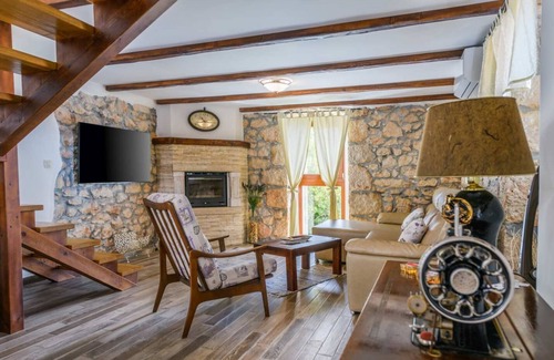 Zagorje Villa | A beautiful panorama view of the sea and the nearby islands