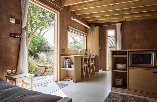 Bude Cabin | A Beautifully Designed Tiny Home in Bude, Cornwall
