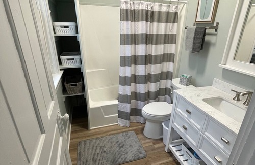 Cincinnati House | a beautifully remodeled home 1/2 mile from walking/biking trails and a dog park