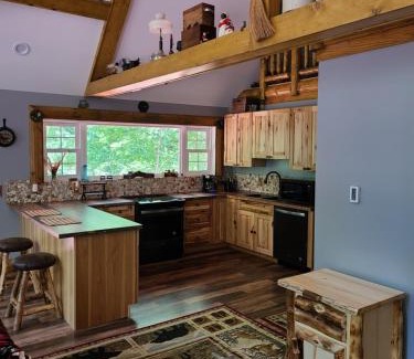 Logan House | A Birds Eye View Cabin Rentals