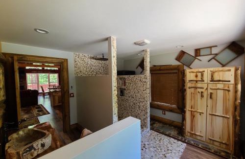 Logan House | A Birds Eye View Cabin Rentals
