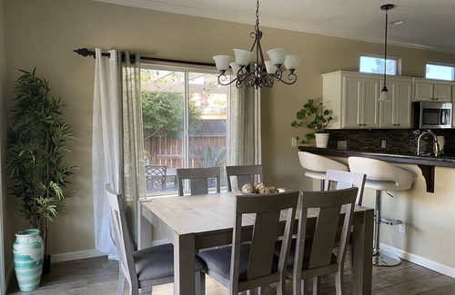 Clovis House | A Blissfull Oasis