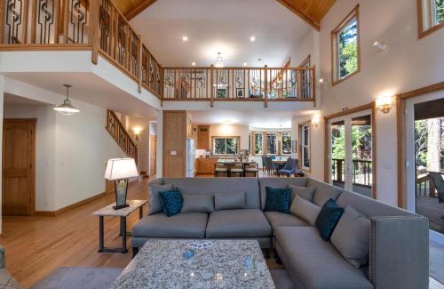 Yosemite West House | A Blue Sky Lodge