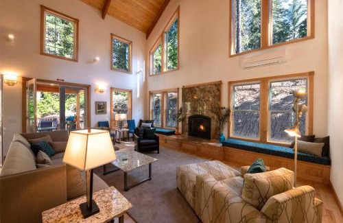 Yosemite West House | A Blue Sky Lodge