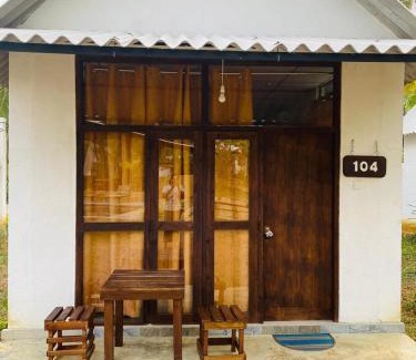 Udawalawa Hotel | A Cabin Safari Hotel