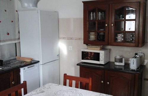 Santa Cruz Ski Chalet | A Casa das Rosas - Santa Cruz